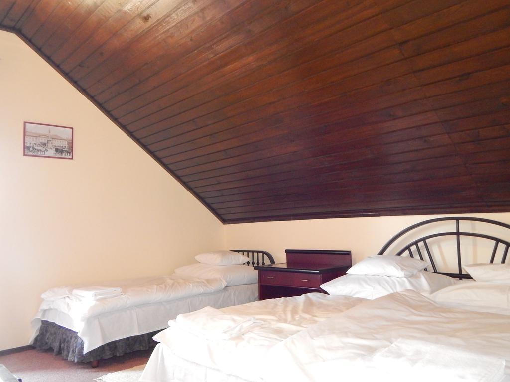 Napsugar Apartman Baja Rom bilde